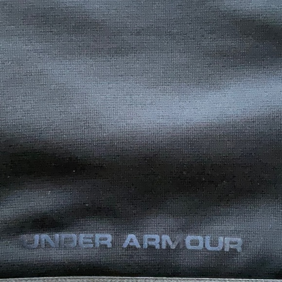 Under Armour jacket with hoodie - Picture 3 of 5